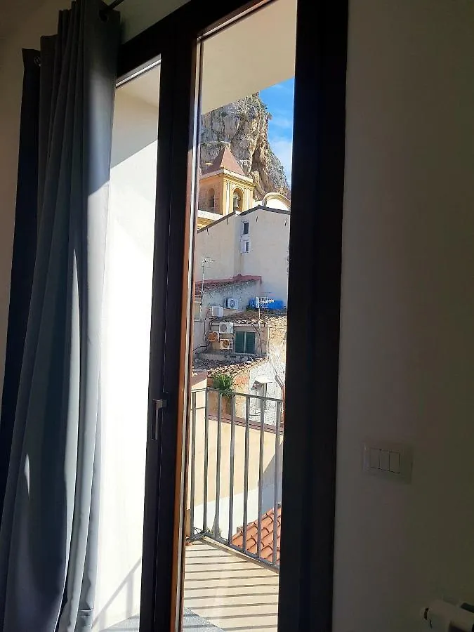 Terrazza Caracciolo Apartment Cefalu
