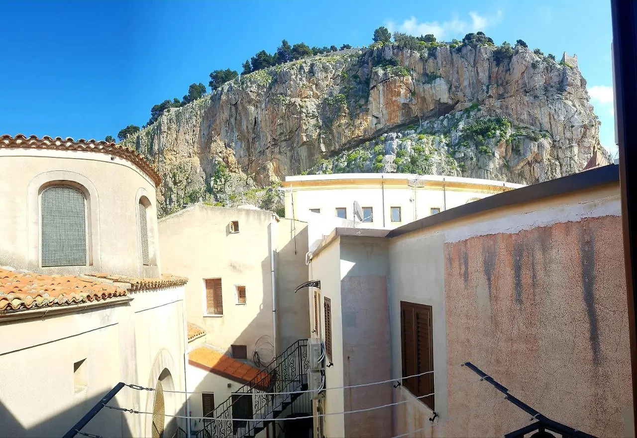Terrazza Caracciolo Apartment Cefalu Italy